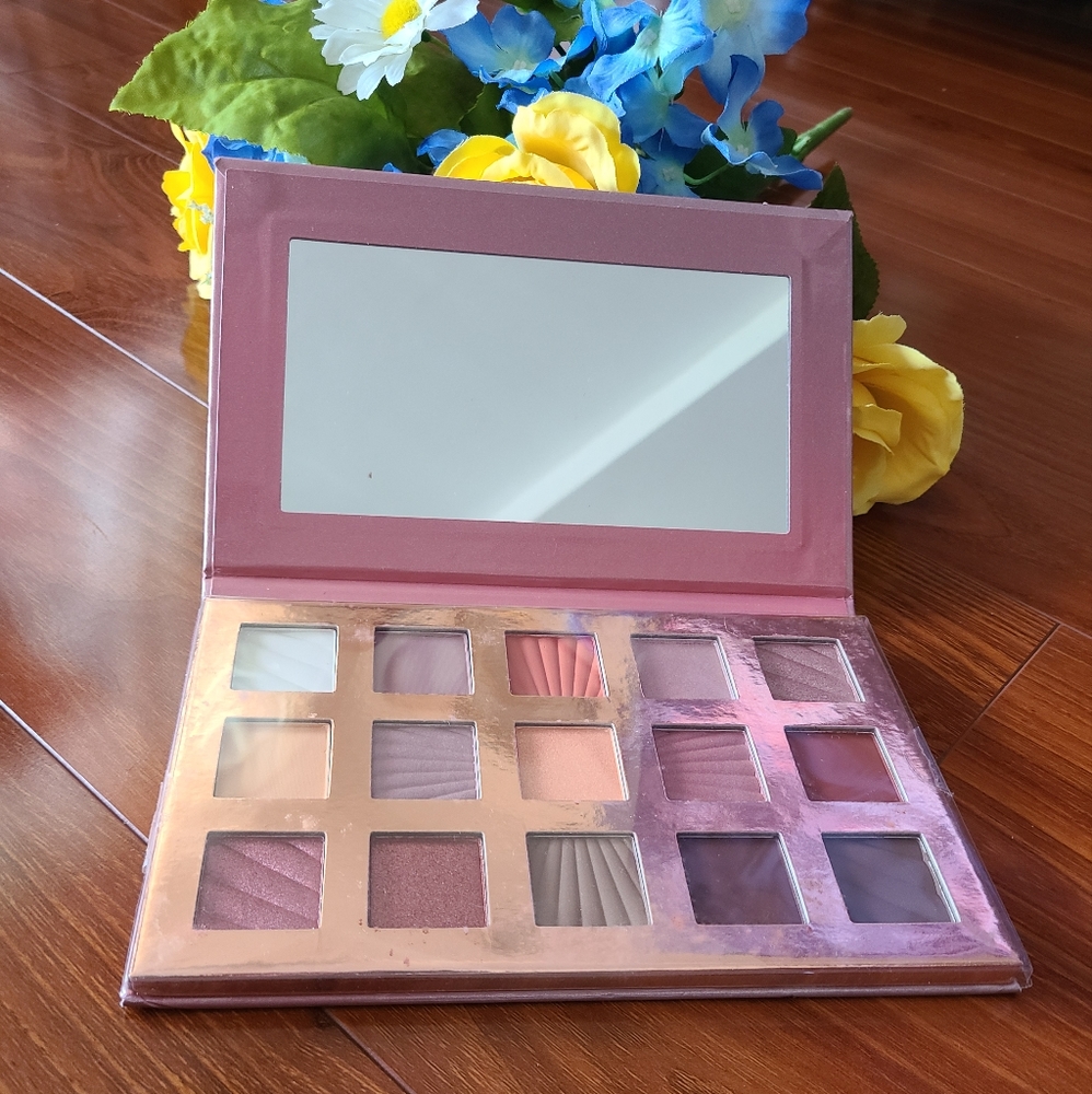 Beauty Concept Sunset Shadow Palette